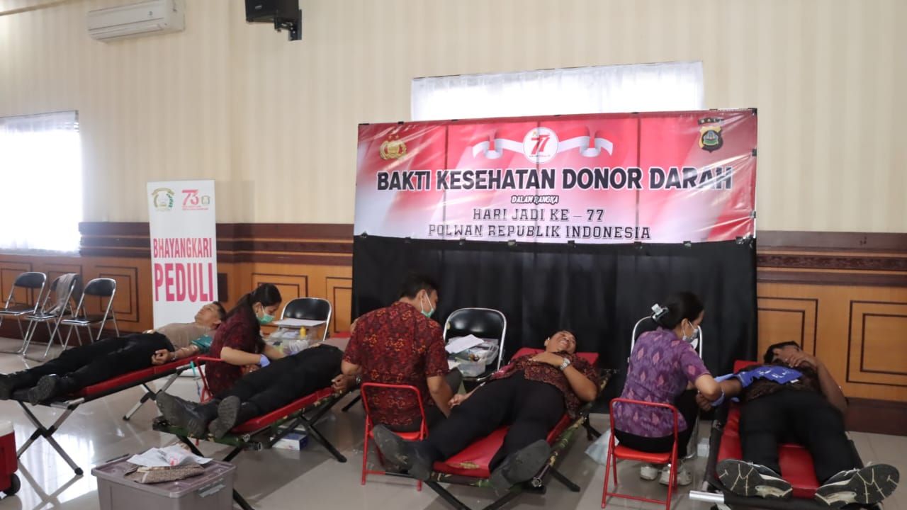 podiumnews.com-Polwan Polresta Denpasar Donor Darah, 43 Kantung Terkumpul